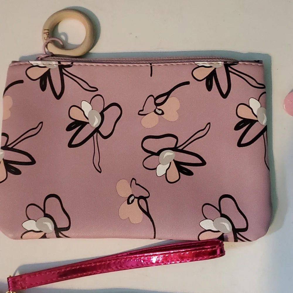Ipsy set 5 cosmetic bags